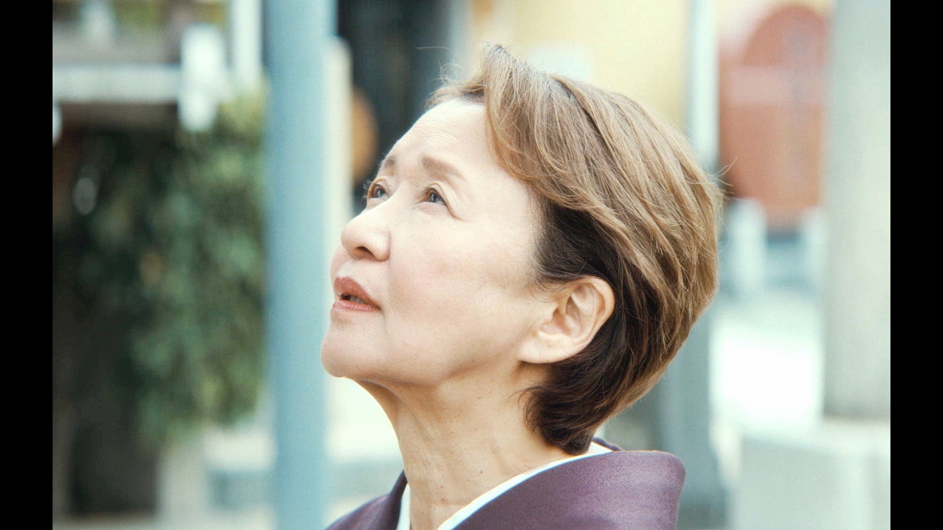 失われた記憶と たしかに残る痛み 烏丸せつこ主演 映画『八月の杜