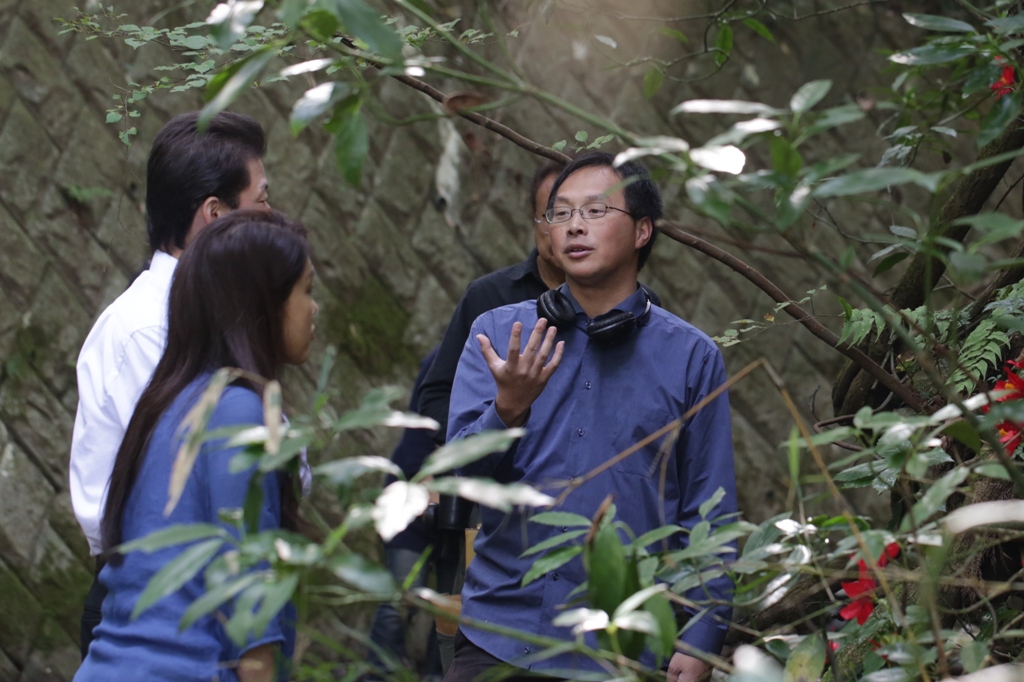 映画『淵に立つ』撮影現場の深田晃司監督 ©2016映画「淵に立つ」製作委員会/COMME DES CINEMAS