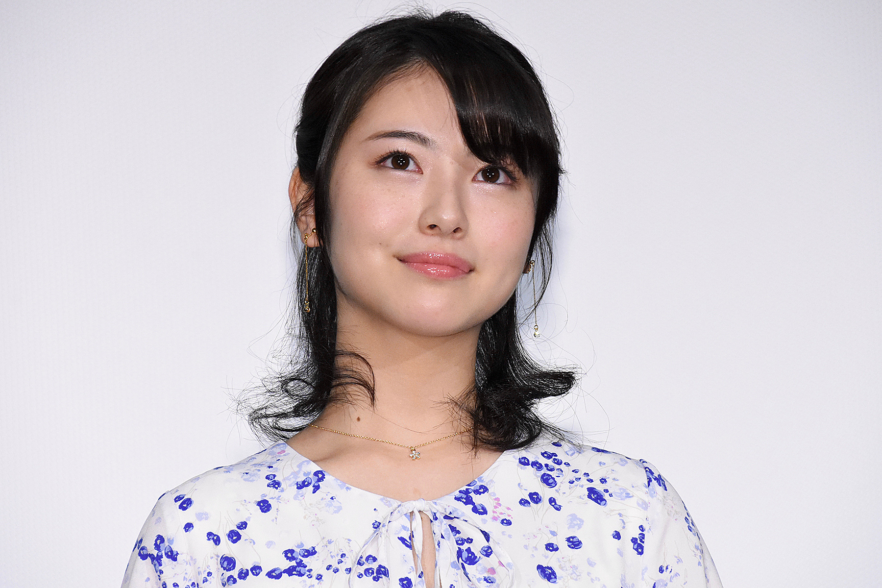 若手女優　顔アップ ネクストブレイク女優の筆頭、「開花」までリーチがかかる浜辺美波 - otocoto | こだわりの映画エンタメサイト