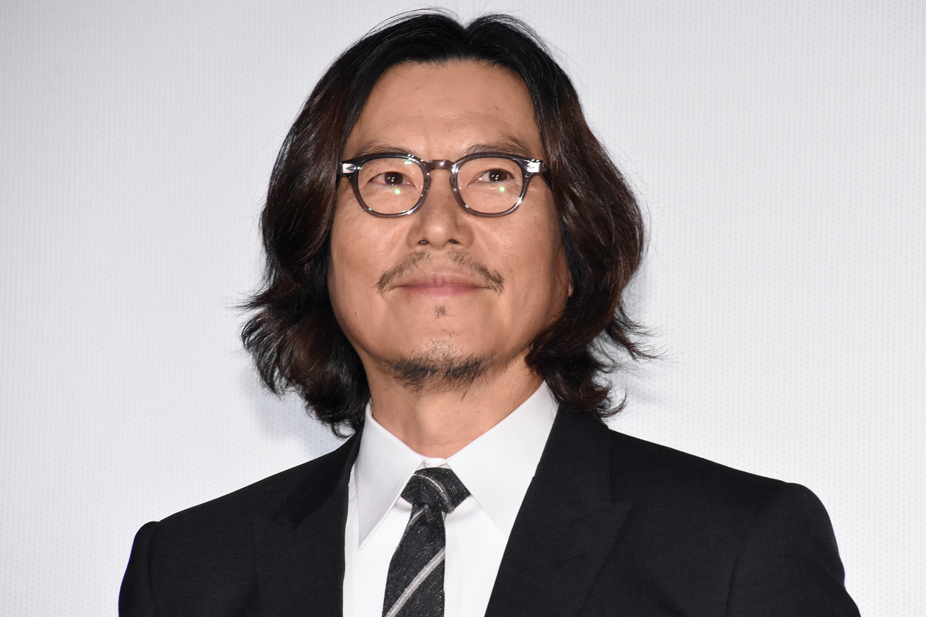 豊川悦司、溢れ出る大人の色香で共演者を魅了 - otocoto | こだわりの