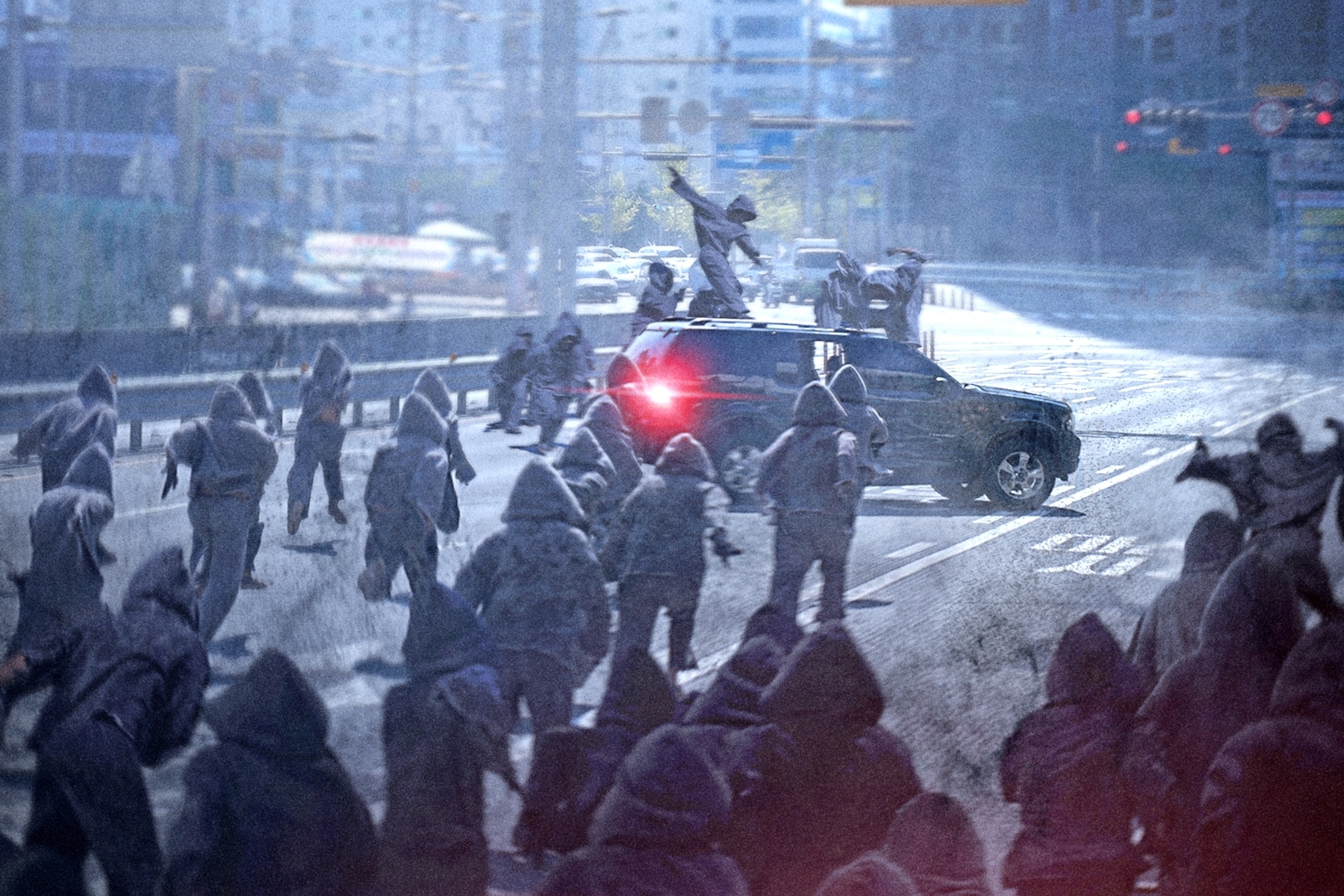 少女呪術師 vs 呪術で蘇ったゾンビ集団！未知数な能力に立ち向かう