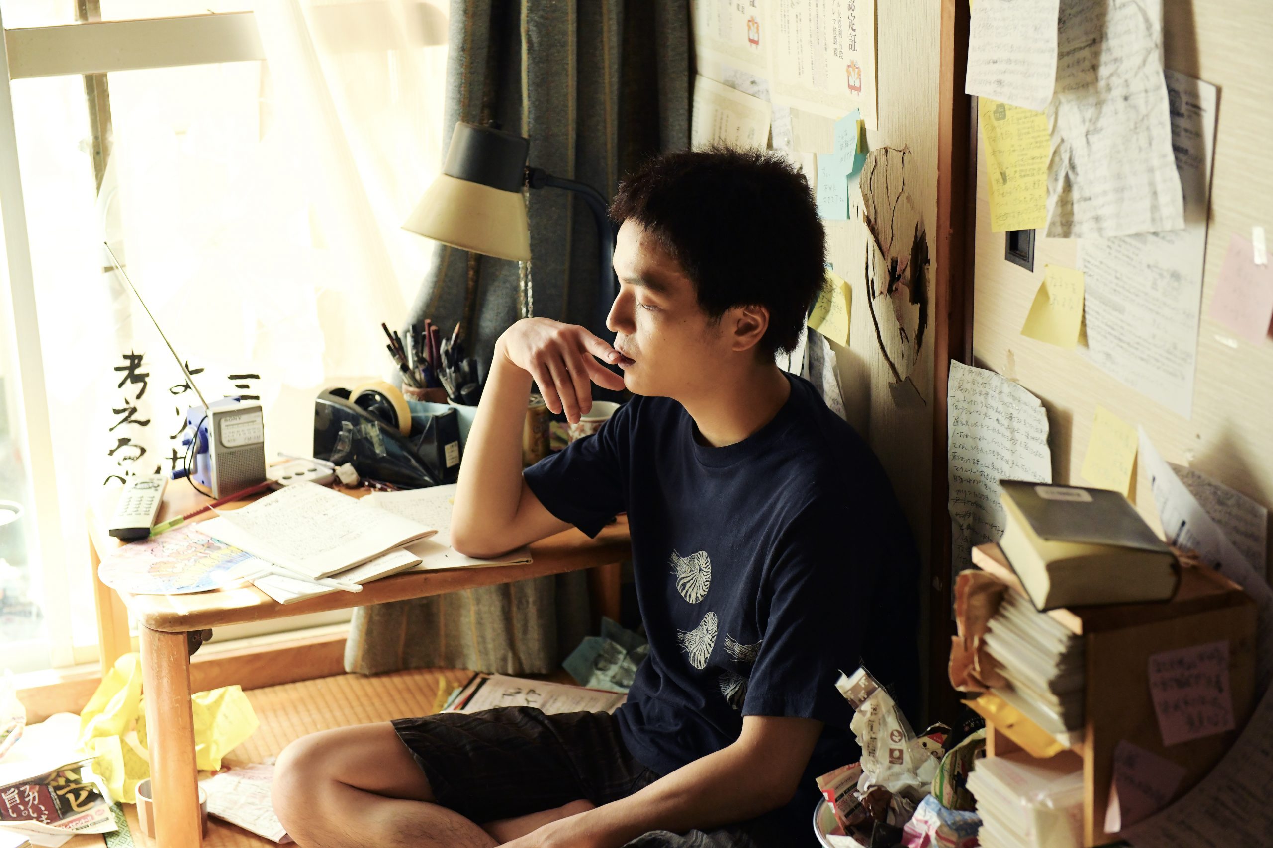 伝説のハガキ職人”の私小説を岡山天音主演で映画化 共演に仲野太賀