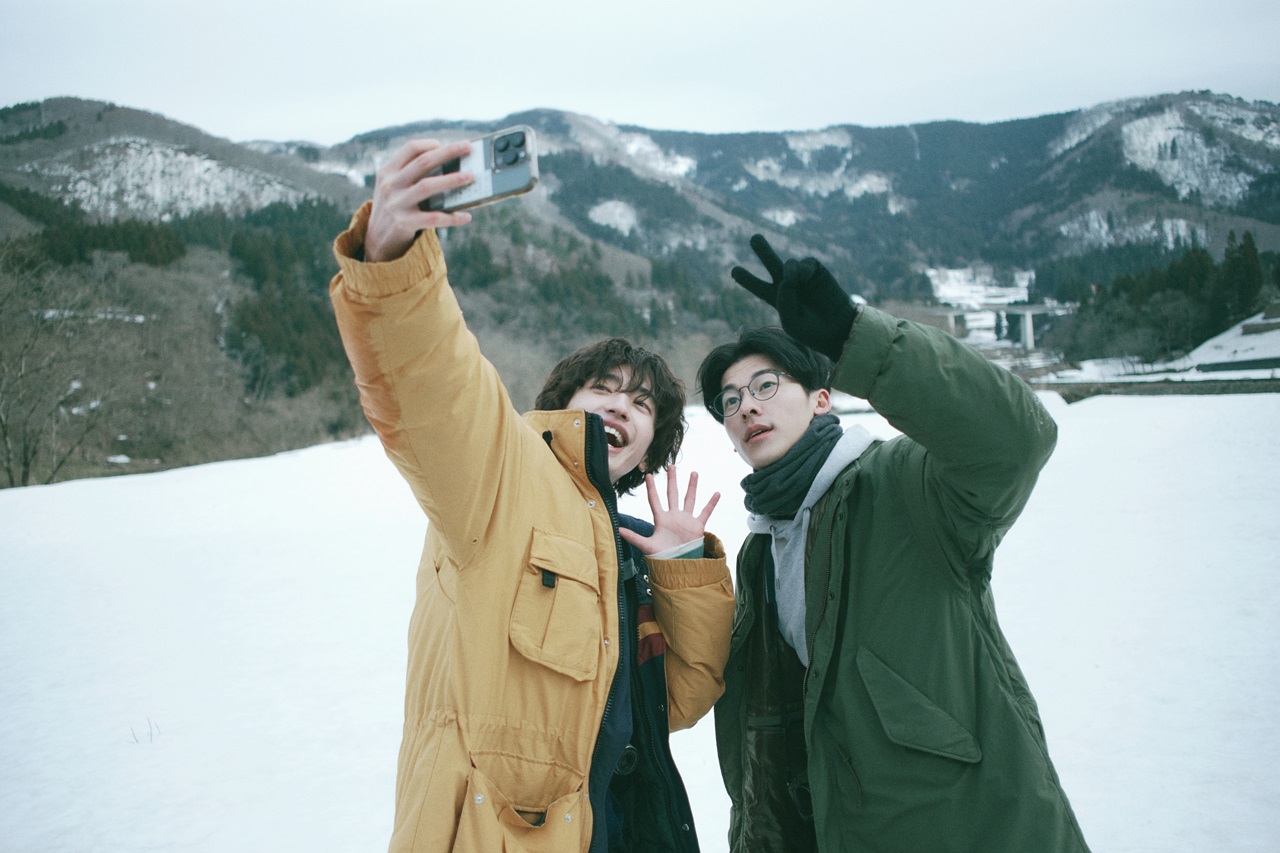 シュー・グァンハン＆道枝駿佑 藤井道人監督がこだわった、真っ白に